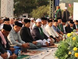 Ribuan Umat Islam di Kota Ambon Ikut Sholat Id di Lapangan Merdeka, Wagub sebagai Khatib
