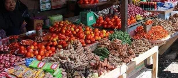 Pedagang di Pasar Binaya