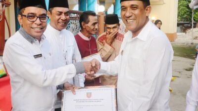Serahkan Hibah