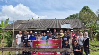 Harla Kejaksaan; Kejari Bula Berikan Bantuan Warga Kurang Mampu