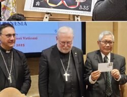 Perangko Peringatan 75 Tahun Hubungan Indonesia–Takhta Suci, Resmi Diluncurkan di Vatikan