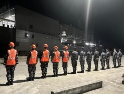 Perkuat Pertahanan Perbatasan Timur, Pejabat Kodaeral IX Lepas KRI Teluk Bintuni-520 dukung Operasi Trisula Jaya