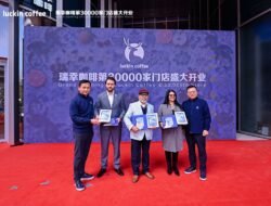 Santan Kelapa dan Kopi Indonesia Kuasai Pasar Tiongkok, Dubes RI Resmikan Gerai ke-30 Ribu Luckin Coffee di Shenzhen