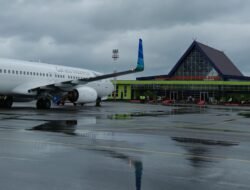 Garuda Boeing 737-800 NG Angkut Delegasi VIP ke Tanimbar, Sinyal Kuat Pemerintah Kawal PSN Blok Masela