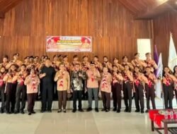 Wabup Ratuanak Lepas Kontingen, Pramuka Tanimbar Siap Harumkan Nama Daerah di Jamnas 2026