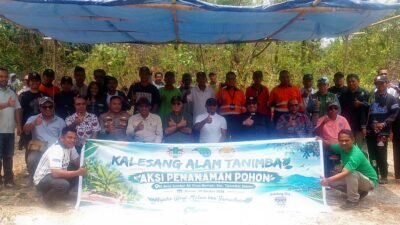 Kalesang Alam Tanimbar Dimulai, 100 Pohon Ditanam di Bomaki untuk Masa Depan Sumber Air